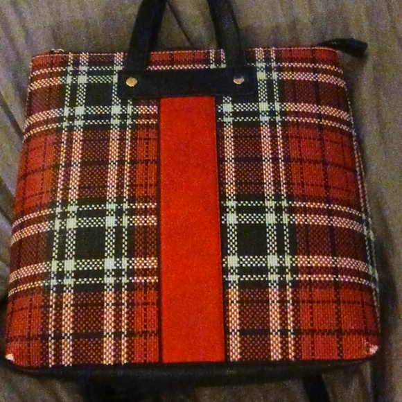 Brand new red white and white plaid booking purse. - Picture 1 of 2